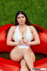 Tushy – Violet Myers – Good Vibes