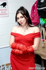 Shoplyfter – Keira Croft – Casino Night