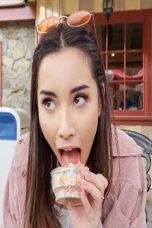 TeamSkeetClassics – Aria Lee – Flashing At The Theme Park