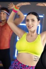 FitnessRooms – Nelly Kent – Dance coach works a big hard muscle