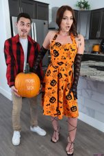 MomsTeachSex – Whitney OC – Pull Your Dick Out Of The Pumpkin