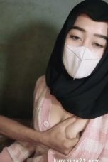 Ngewe Crot Di Mulut Hilda Ukhty JIlbab Cantik 35 Menit