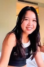 Lagi Fokus Layani Om Bule Malah Temennya Ngajak Pergi Ke Pantai