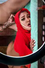 HijabHookup 26 09 10 Gizelle Genevieve “Your Cum is Better Than My Face Oil” – Getting Her Skincare Straight From the Source