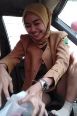 Bokep Legend PNS Jilbab Ngewe Di Mobil