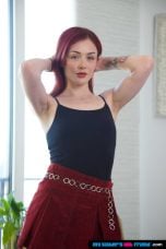 MySistersHotFriend 25 12 09 Sexy Rosalyn Spinx knows her friend’s brother wants her wet pussy, and now is finally the one and only chance he’ll get