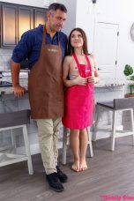 MyFamilyPies 25 11 29 Megan Marx How To Tell If Your Stepdaughters Pussy Is Hot And Ready