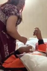 Kontol Besar Bang Ojol Shopee Bikin Memek Janda Sakit