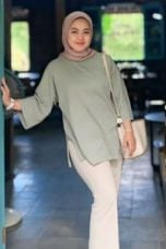 Boking Mahasiswi Jilbab Manis Isty