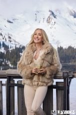 MILFY 25 12 17 Brandi Love Boss Wife Brandi Gets Spit-Roasted