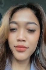 Mbak LC Sepong Kontol Temennya Yang Lagi Nyopir Sampe Crot Di Mulutnya
