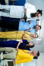 DaughterSwap 26 01 22 Khloe Kapri And Melztube This is a Fertility Clinic! Follow The Doctor’s Instructions and Get All Their Cum Out