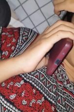 Kelakuan Betina Ngentot Sambil Teleponan Sama Cowok Lain