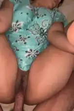 Ngentot Memek Tembem Tetangga Di Lantai