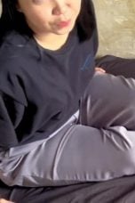 Melihat Kakak Colmek Malah Diajak Ngentot Crot Di Dalam Memeknya