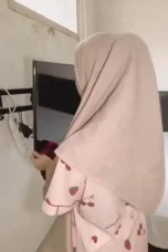 Modus Majikan Buat Ngentotin Pembantu Jilbab