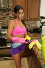 MyDirtyMaid 25 10 30 Isabella Isa Bella Cleans a Big Dick