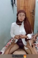Istri Jilbab Selingkuh Ngewe Di Kosan Cowoknya