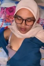 Percakapan Ngewe Tetangga Jilbab Kacamata Jembut Lebat