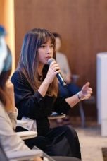 Skandal Meutia Adryana Ngewe Sama Bossnya Crot Di Mulut